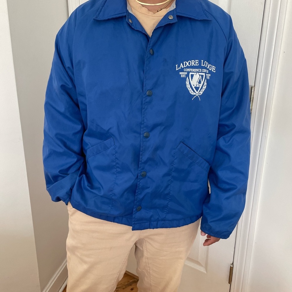 Lightweight coaching jacket with vintage graphic